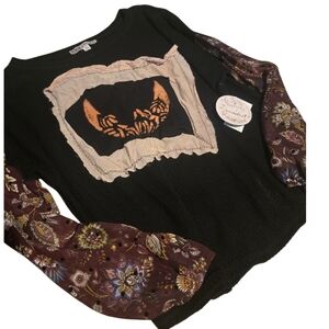 Moondust Gypsy Upcycle Chic Black Top Sheer Floral Sleeves Graphic Patch